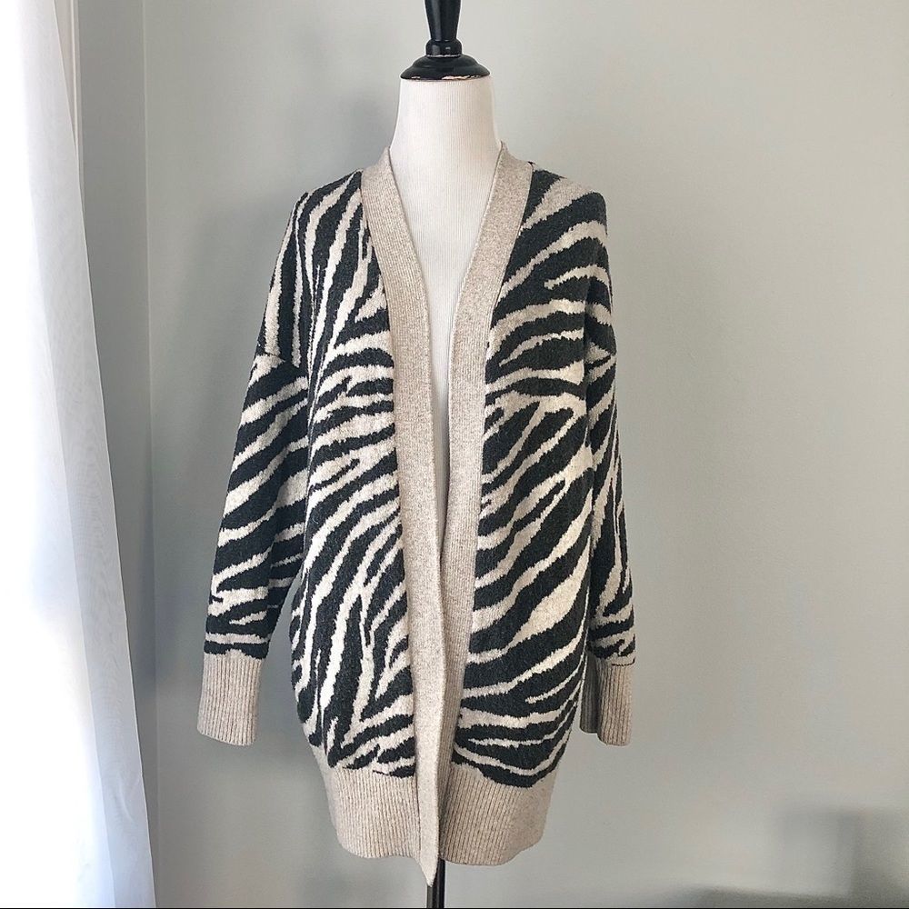 YES LOLA Animal Striped Cocoon Sweater Cardigan